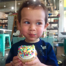 Max cupcake